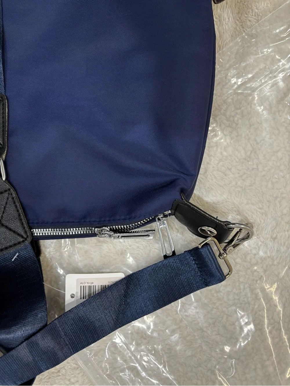 ALO Yoga spacious navy